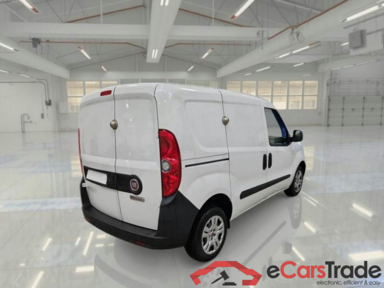 FIAT DOBLÒ CARGO / 2014 / 4P / VETT. FURGONATA CH1 LOUNGE 1.6 MJET 105CV E6D-F SeS #2