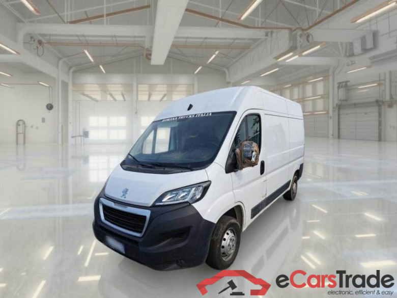 PEUGEOT BOXER / 2014 / 4P / FURGONE 333 L2H2 2.2 BLUEHDI 140CV SeS #1