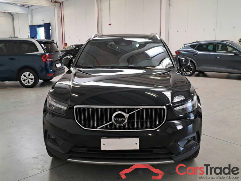 VOLVO XC40 / 2017 / 5P / SUV T4 PLUG-IN HYBRID AUTO RECHARGE INSCR. #6