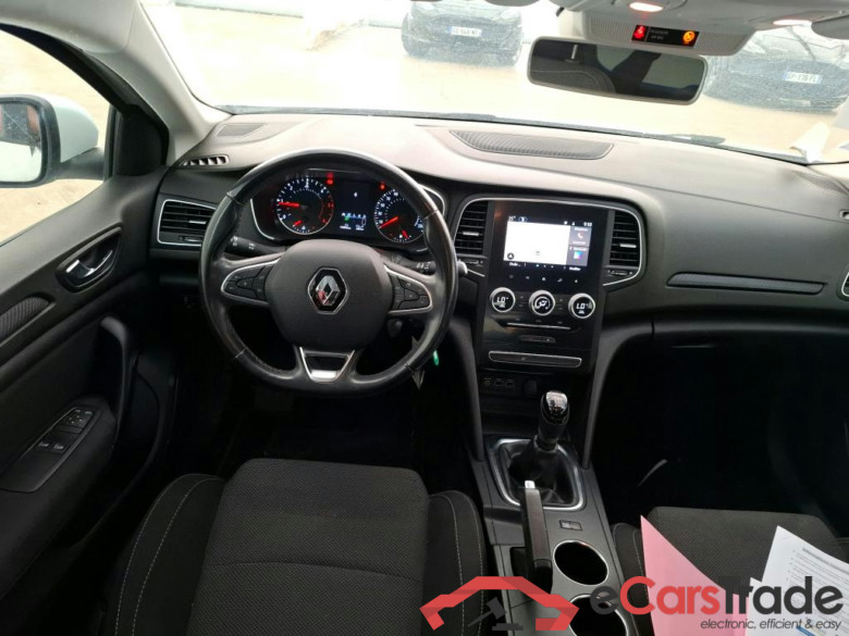 Megane IV Berline 5pt. Société Air Nav 1.5 dCi 90CV BVM6 E6 #5