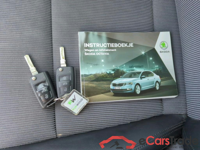 SKODA Octavia Combi 85 kW #6
