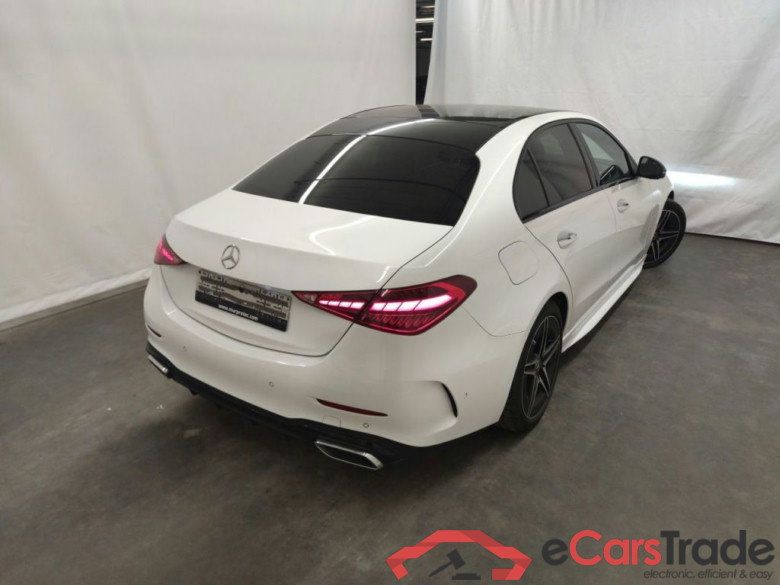 Mercedes-Benz C-Klasse Berline C 220d Launch Edition AMG Line 4d #2