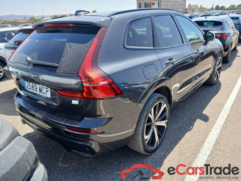 VOLVO XC60 / 2017 / 5P / todoterreno 2.0 T6 AWD Recharge R-Design Auto #2