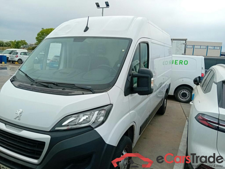 PEUGEOT Boxer / 2014 / 4P / furgón 335 L2 H2 BHDI 103kW (140CV) S&S 6 V. M #1