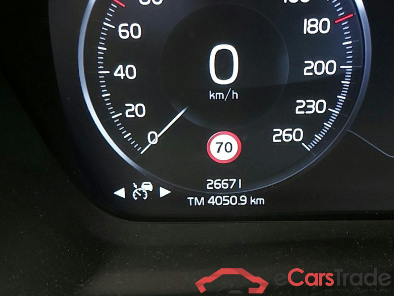 VOLVO - VOL XC40 T5 Recharge 261PK Geartronic R-Design Pack Intellisafe Pro & Tech & Park & 360 Camera * HYBRID * #5