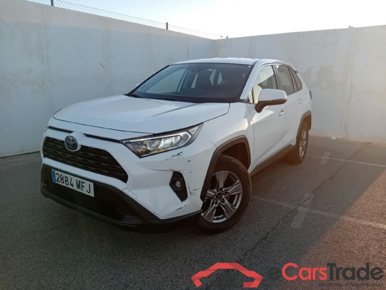 TOYOTA Rav4 / 2018 / 5P / todoterreno 2.5l 220H Business
