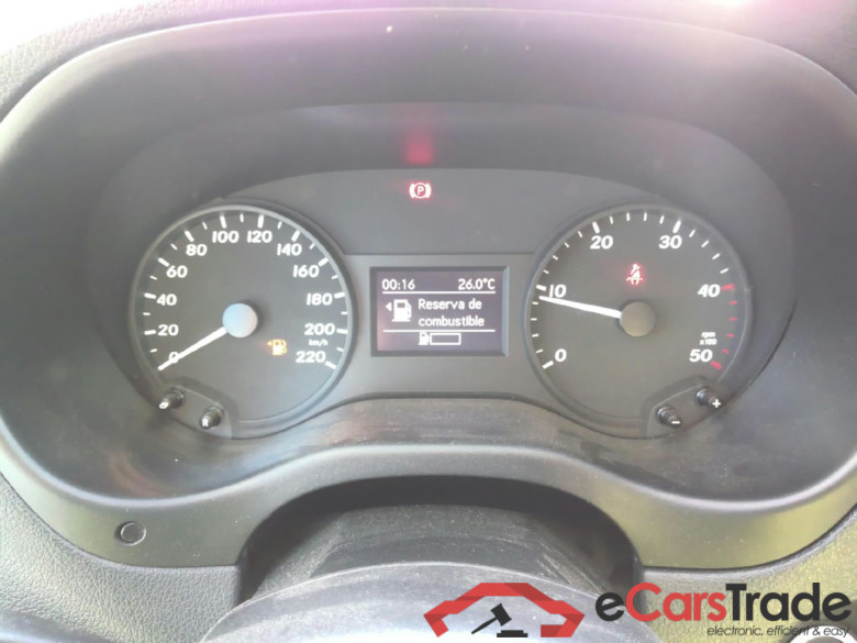 MERCEDES-BENZ Vito / 2014 / 4P / furgón 111 CDI Larga #5