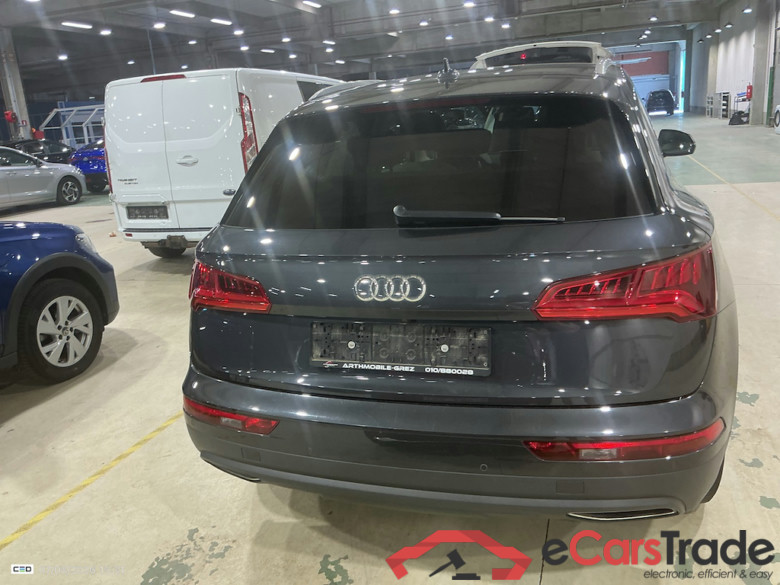 AUDI Q5 DIESEL - 2017 30 TDi Business Edition S tronic #5