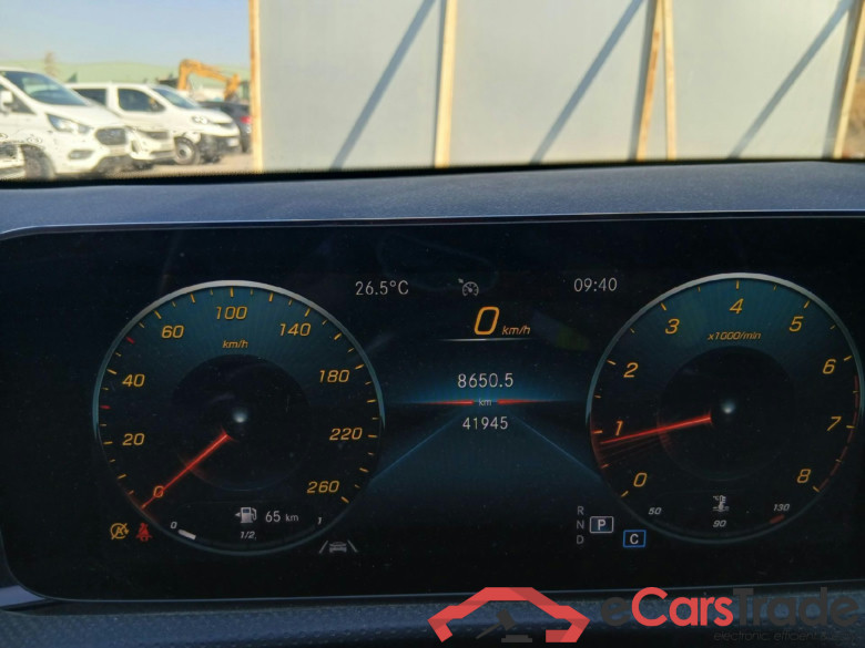 MERCEDES-BENZ Clase A / 2018 / 5P / berlina con portón A 200 #4
