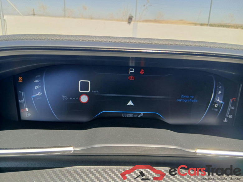 PEUGEOT 508 / 2018 / 5P / berlina con portón 508 5P Business Line BlueHDi 130 EAT8 (AC) #4