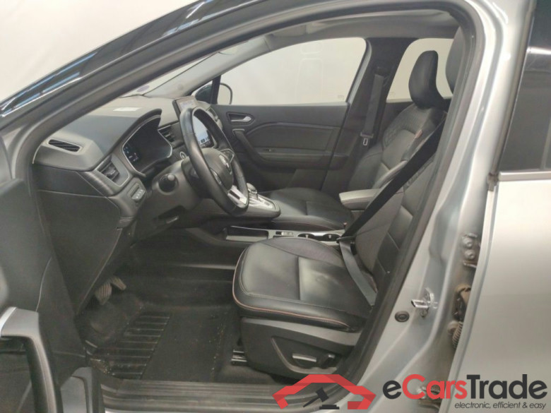 Renault Captur E-TECH Plug-in Hybrid Initiale Paris 5d #3