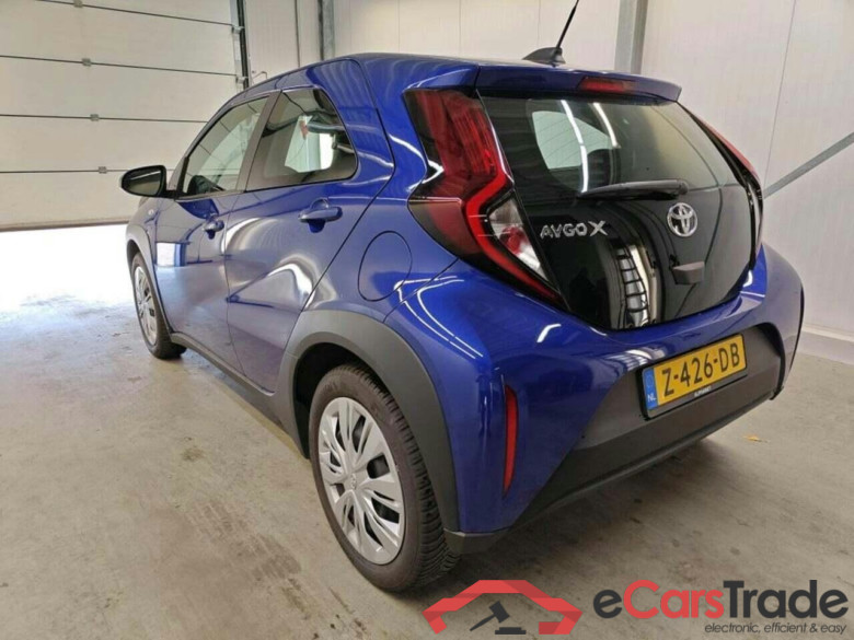 TOYOTA Aygo X 1.0 VVT-i MT Play #6