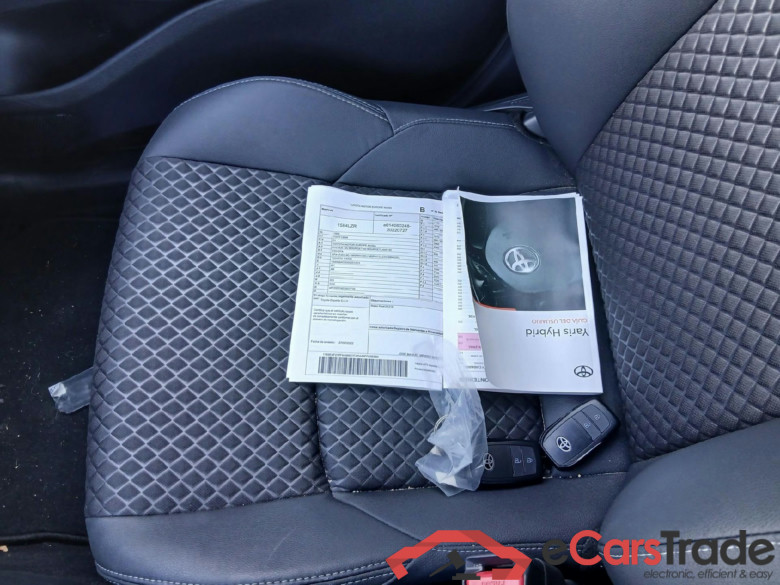 TOYOTA Yaris / 2020 / 5P / berlina con portón 1.5 120H Style #5