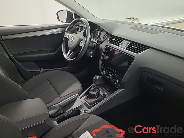SKODA Octavia Combi 1.0 TSI Greentech Style Business 5D 85kW #6