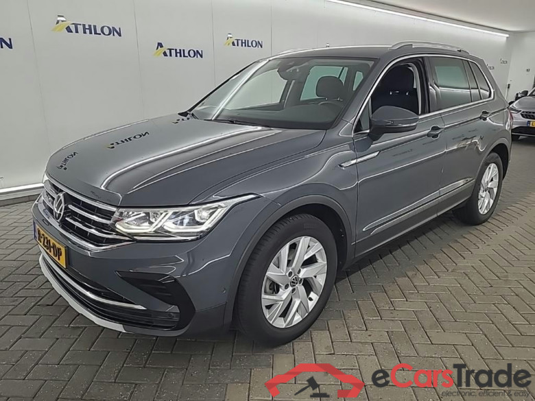 VOLKSWAGEN Tiguan 1.5 TSI Elegance #1