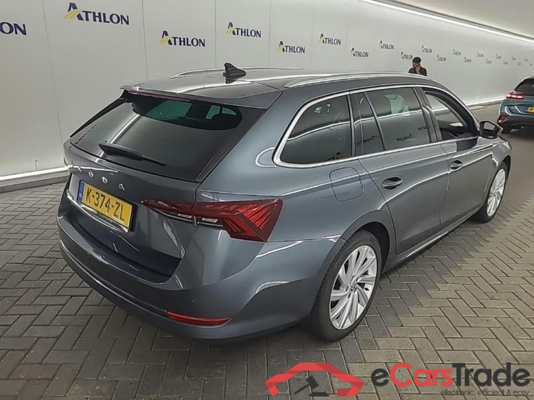 SKODA Octavia Combi 1.5 TSI First Edit. #3