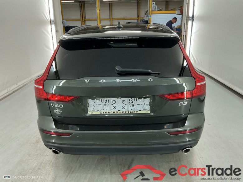 VOLVO V60 2.0 B3 MHEV MOMENTUM PRO DCT #5