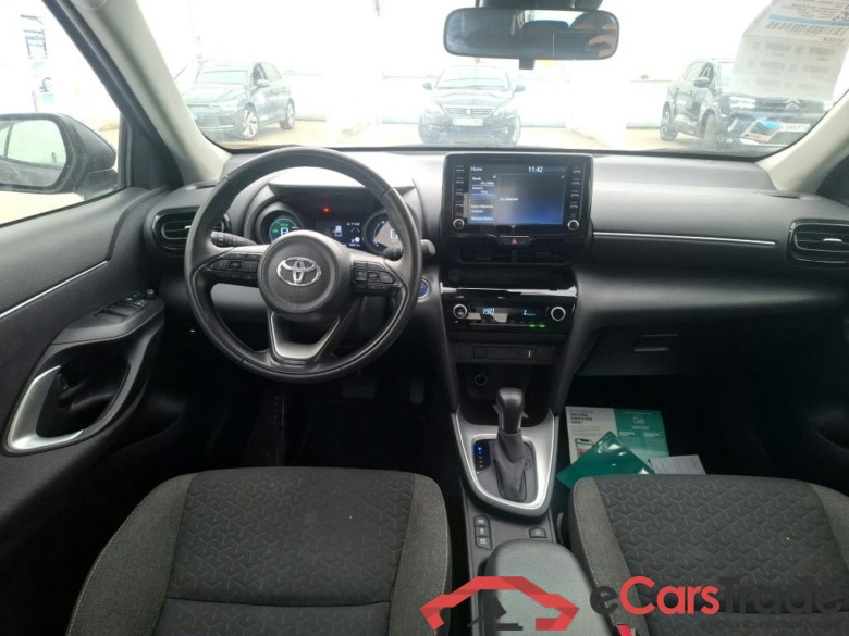 TOYOTA Yaris Cross Hybride / 2021 / 5P / SUV 1.5 HYBRID 116H DYNAMIC AUTO #4