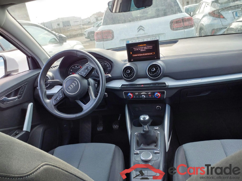 AUDI Q2 / 2016 / 5P / todoterreno Design 30 TFSI 85kW (116CV) (AC) #3