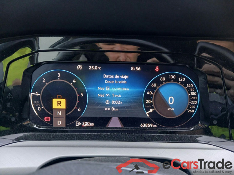 VOLKSWAGEN Golf / 2020 / 5P / berlina con portón Life 2.0 TDI 85kW (115CV) DSG #4