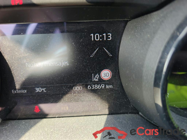 TOYOTA Yaris / 2020 / 5P / berlina con portón 1.5 120H Style P. Premier Edition #5