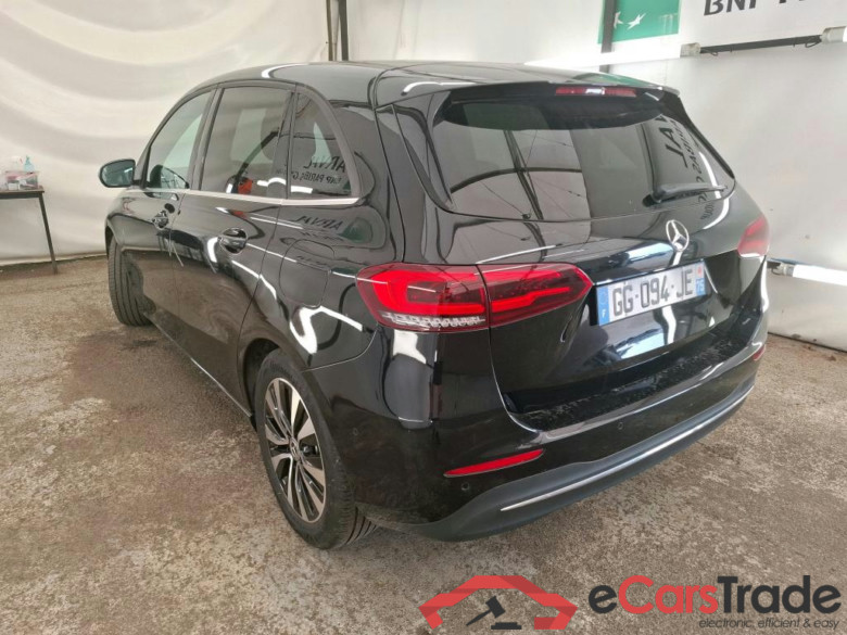 MERCEDES-BENZ Classe B / 2019 / 5P / monospace B 180 d Business Line Edition BA8 #2