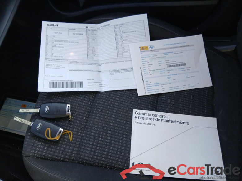 KIA Stonic / 2017 / 5P / todoterreno 1.0 T-GDi 88kW (120CV) MHEV iMT Drive #5