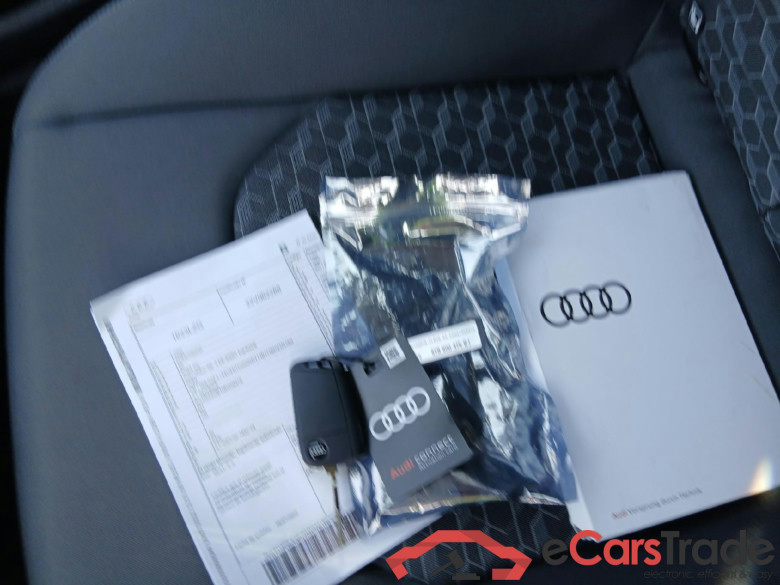 AUDI A1 / 2018 / 5P / berlina con portón Sportback Adrenalin 30 TFSI 81kW S tron(SP) #5