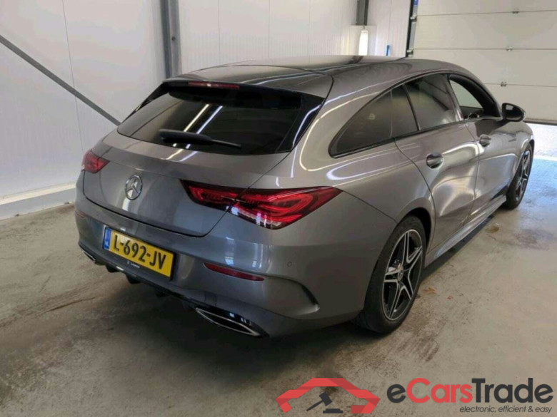 MERCEDES-BENZ CLA-klasse Shooting Brake 180 d Bns Sol. AMG #2