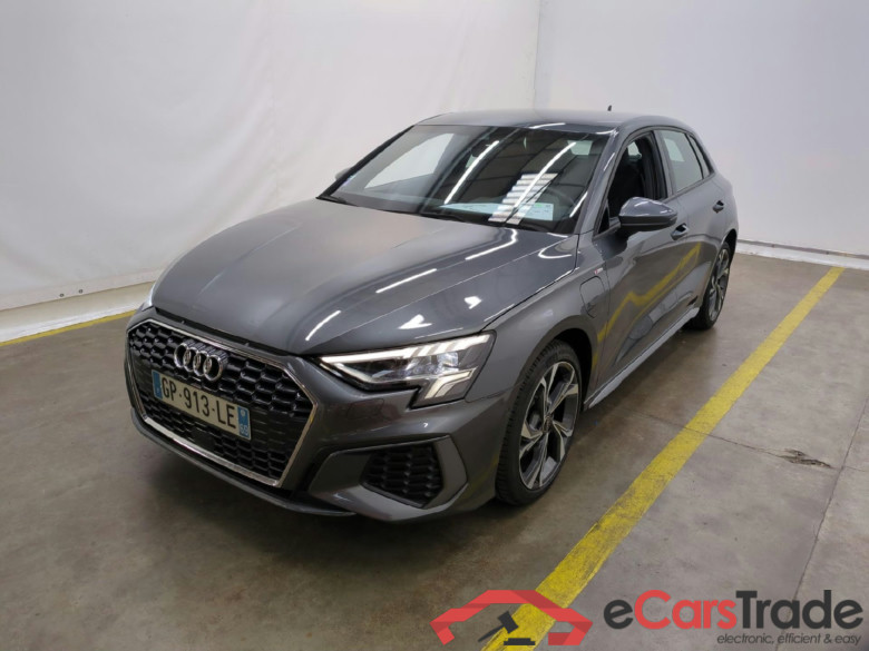 AUDI A3 Sportback / 2020 / 5P / Berline 40 TFSI e 204 S Tronic S Line #1