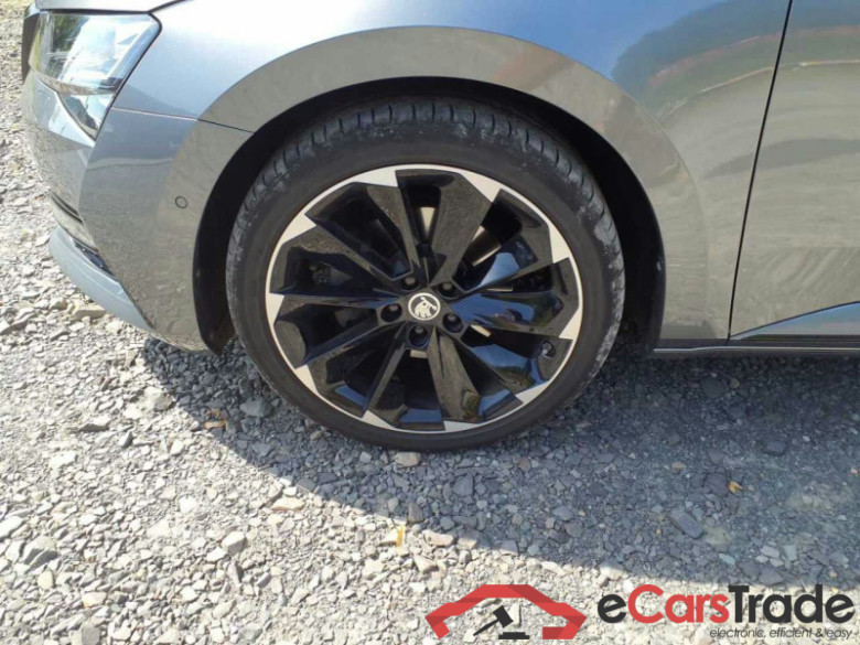Skoda Superb Combi (3V5)(06.2015->) DE - Kb5 2.0 TDI EU6d, Sportline 4x4, (Facelift) 2020 - 2024 #4