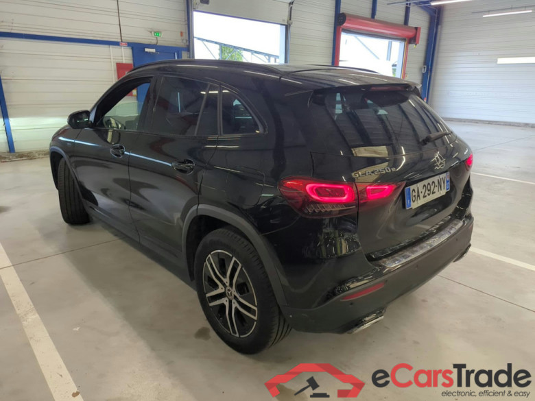Mercedes GLA 250e Plug-In Hybrid Aut. LED Widescreen ACC Navi 1/2 Sport-Leather KeylessGo Camera Klima PDC ... #4