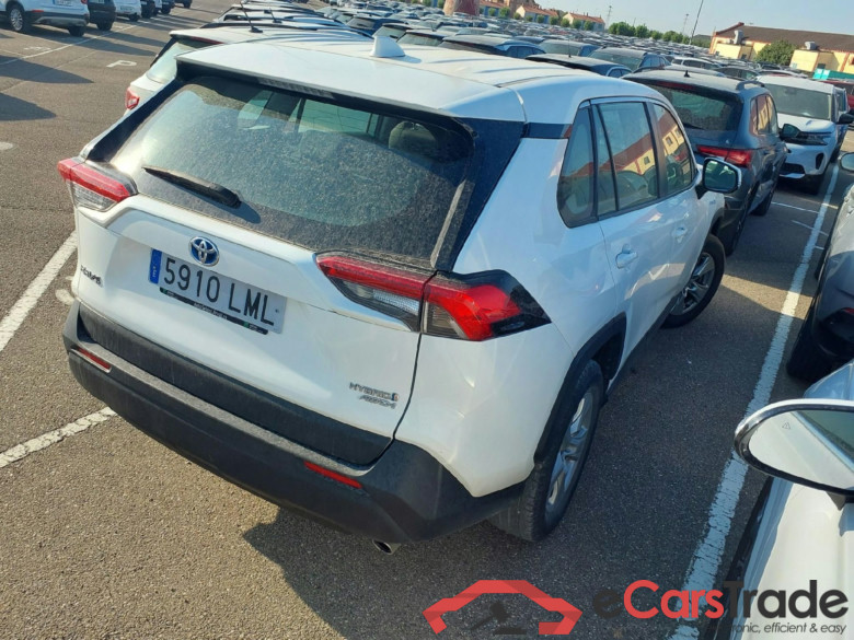 TOYOTA Rav4 / 2018 / 5P / todoterreno 2.5l 220H Business 4WD #2