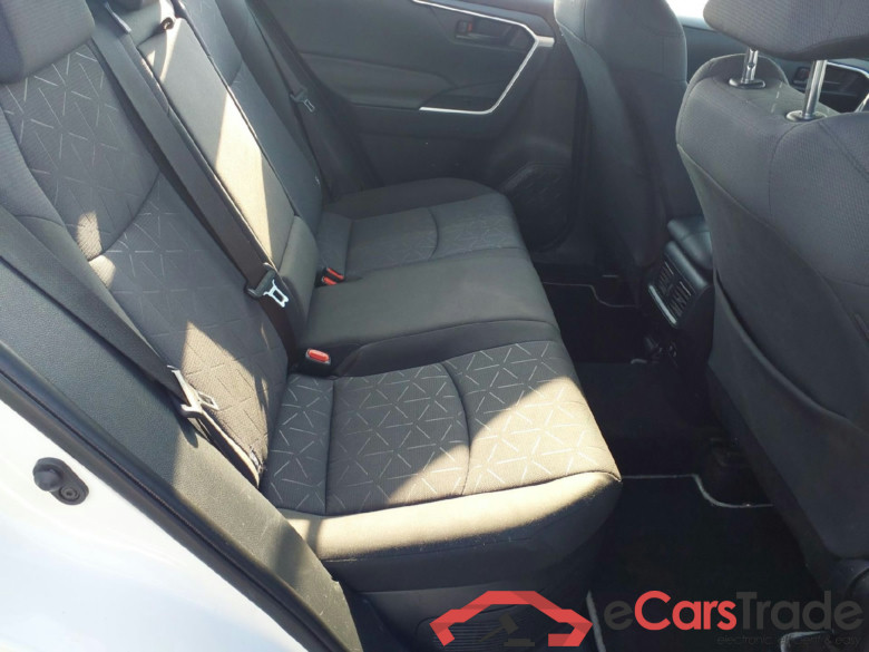 TOYOTA Rav4 / 2018 / 5P / todoterreno 2.5l 220H Business 4WD #6