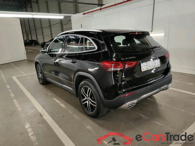 Mercedes GLA 250e Plug-In Hybrid Progressive Aut. Pano LED Ambient Widescreen Navi Sport-Leather KeylessGo Camera Klima PDC ... #4
