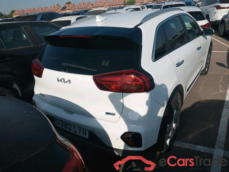 KIA Niro / 2019 / 5P / crossover 1.6 GDi HEV 104kW (141CV) Emotion (AC) #2