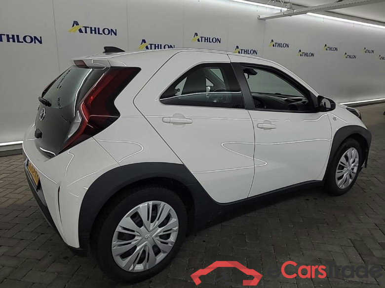TOYOTA Aygo X 1.0 VVT-I MT play 5D 53kW #3