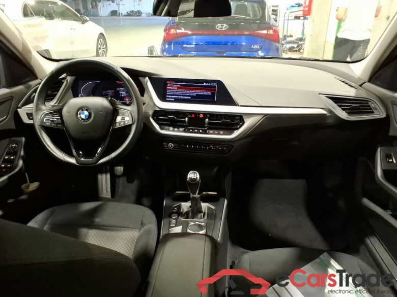 BMW 1 SERIES HATCH 1.5 116D (85KW) #6