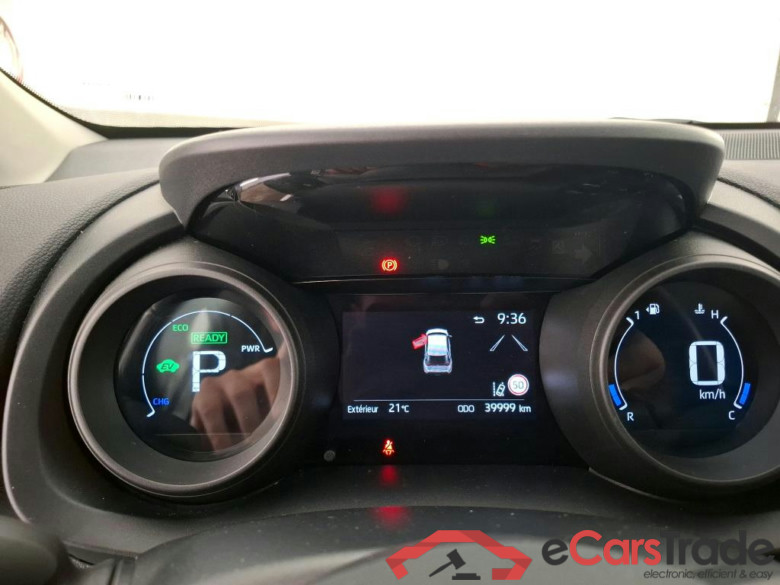 TOYOTA Yaris Cross Hybride / 2021 / 5P / SUV 1.5 HYBRID 116H DYNAMIC BUSINESS BEY AWD #6