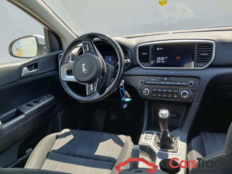 KIA Sportage / 2018 / 5P / todoterreno 1.6 MHEV Business 100kW (136CV) 4x2 #3