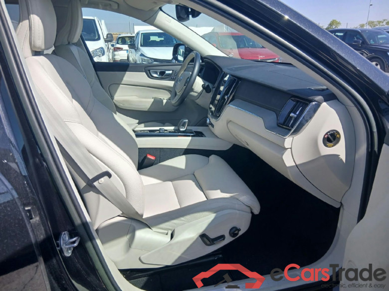 VOLVO XC60 / 2017 / 5P / todoterreno 2.0 T6 AWD Recharge Ultimate Bright Auto #6