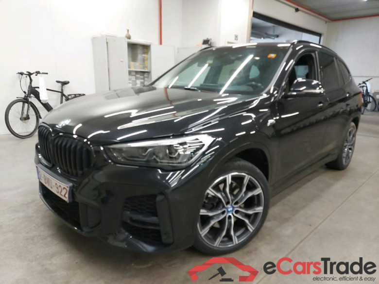 BMW X1 1.5 xDrive25e Plug-In Hybrid M-Sport Aut. Pano LED Head-Up Ambient Navi-Pro Sport-Leather KeylessGo Camera Klima PDC ...
