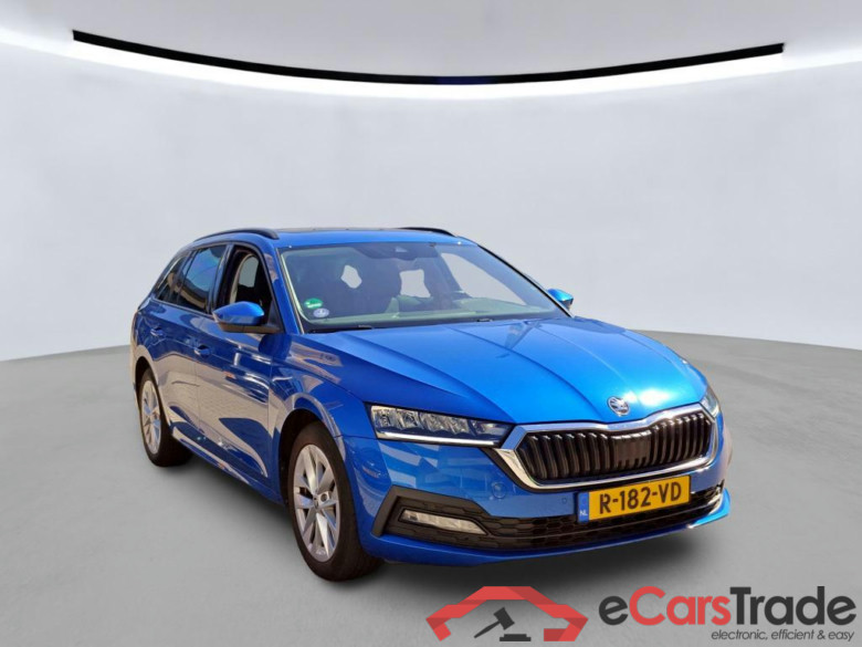 SKODA Octavia Combi 110 kW #5
