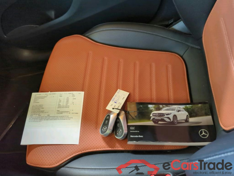 GLC -Klasse GLC 300 e 4Matic (254.656)AMG 2.0 AMG Line 230KW AT9 E6d #3