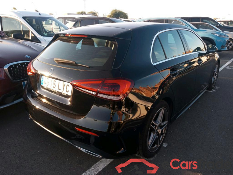MERCEDES-BENZ Clase A / 2018 / 5P / berlina con portón A 200 d #2