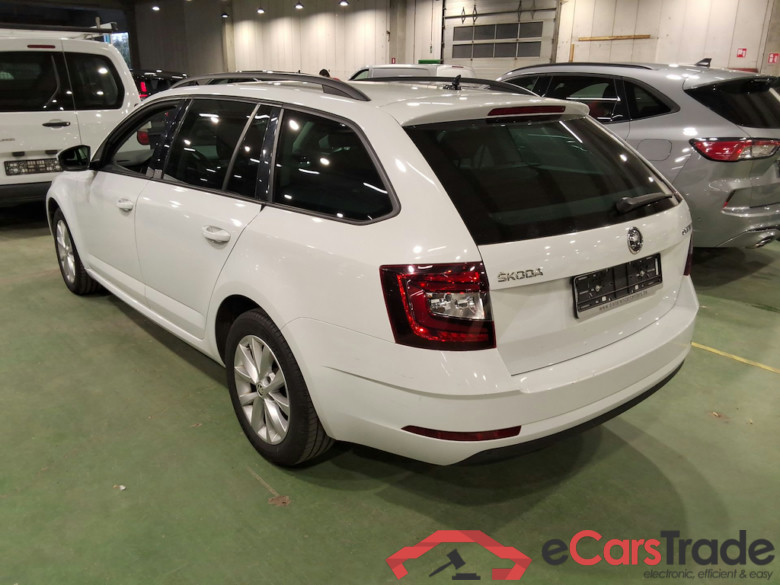 SKODA OCTAVIA COMBI DIESEL - 2017 1.6 CR TDi Ambition #2