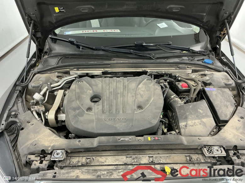 VOLVO V60 2.0 B3 MHEV MOMENTUM PRO DCT #6