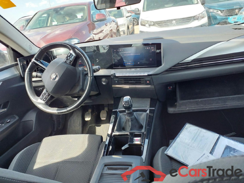 OPEL Astra / 2021 / 5P / berlina con portón 1.5D DTH 96kW (130CV) Edition #3