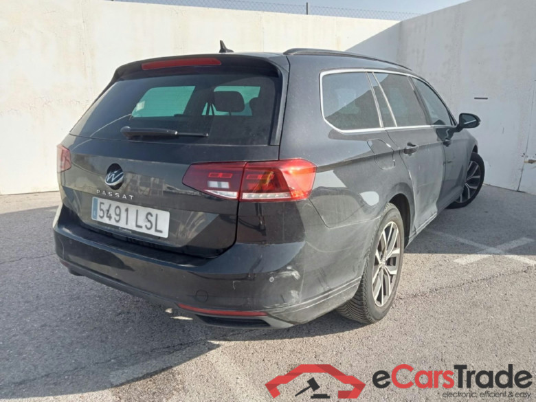 VOLKSWAGEN Passat / 2019 / 5P / familiar Variant Executive 2.0 TDI 110kW DSG #2