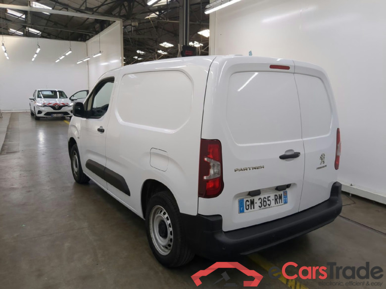 PEUGEOT Partner / 2018 / 4P / Fourgonnette PURETECH 110 S&S STANDARD 650KG PREMIUM #3